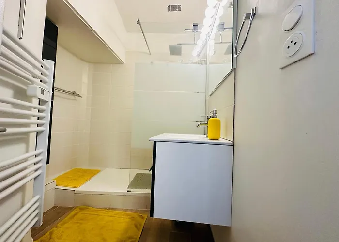 Collioure: Duplex De Charme Proche Plage Et Commerces, 4 Personnes, Terrasse - Fr-1-309-481 *