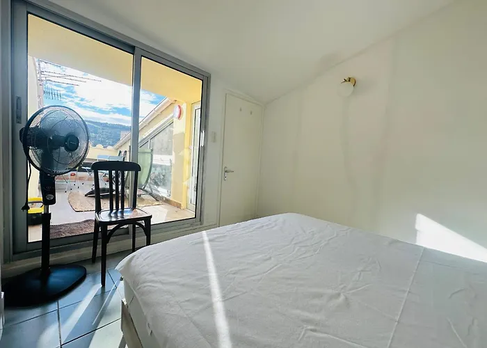 Collioure: Duplex De Charme Proche Et Commerces, 4 Personnes, Terrasse - Fr-1-309-481 *